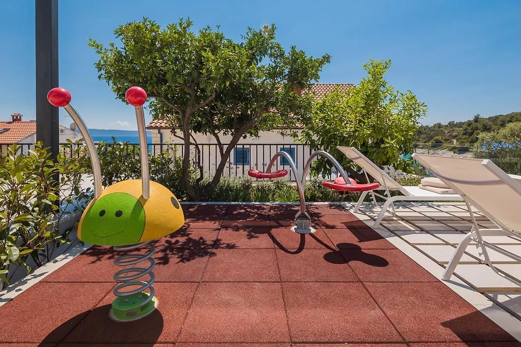 Villa Argemonia Τρογκίρ 0*,  Κροατία
