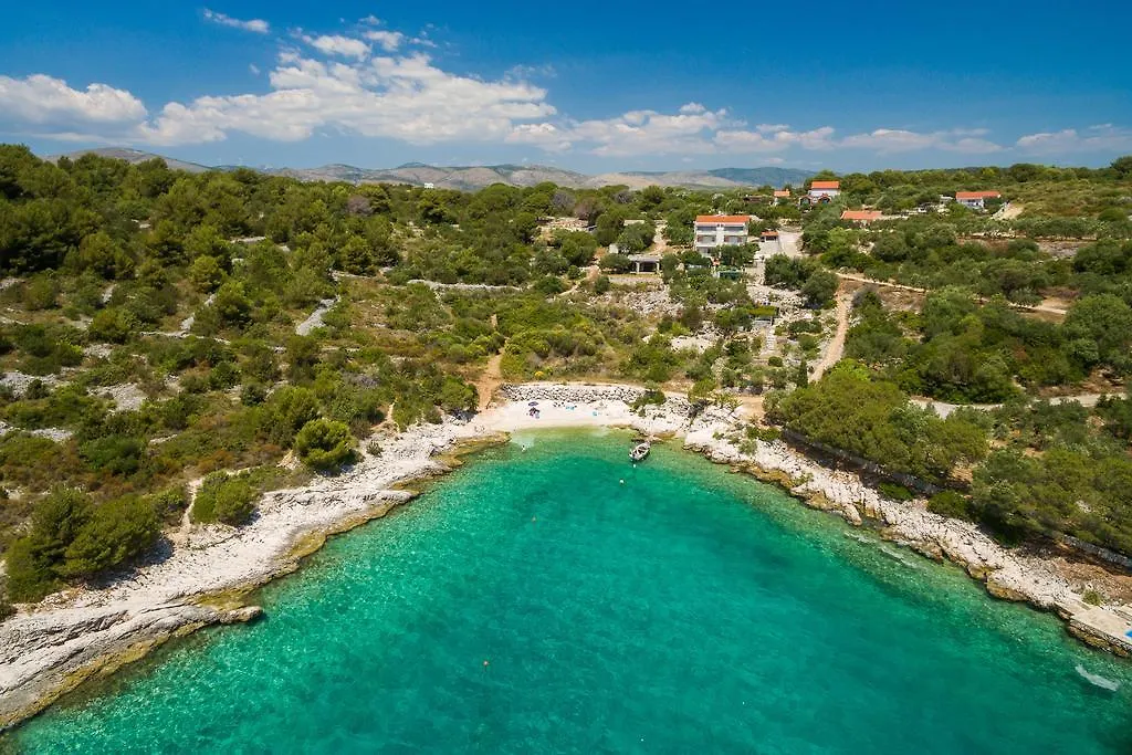 Villa Argemonia Τρογκίρ